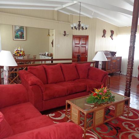 Cara Lodge Hotel Τζώρτζταουν Εξωτερικό φωτογραφία