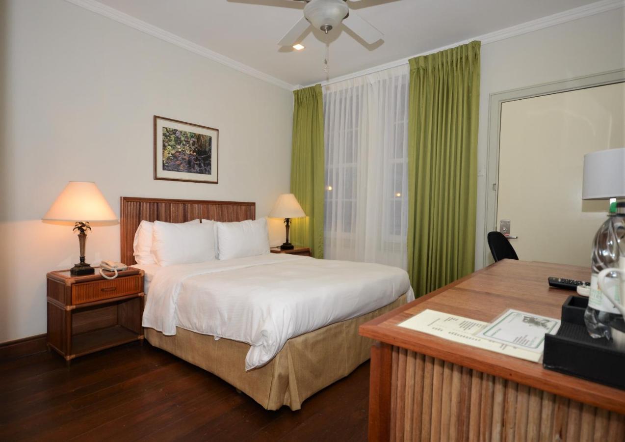 Cara Lodge Hotel Τζώρτζταουν Εξωτερικό φωτογραφία